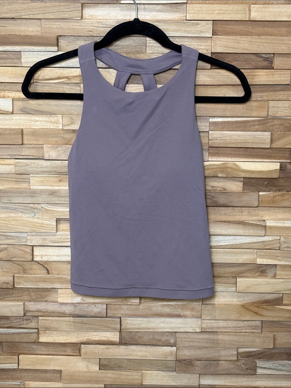 Athlete Women’s Sleeveless High-Neck Tank Top - Mauve